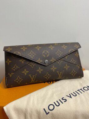 Louis Vuitton Kirigami Organizer